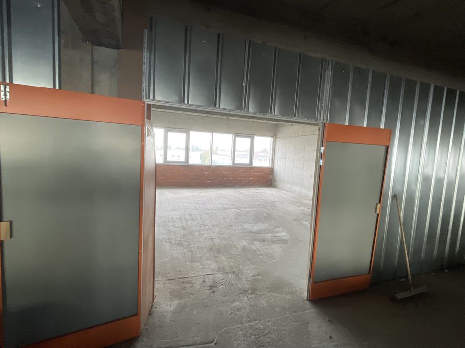 Склад под наем.