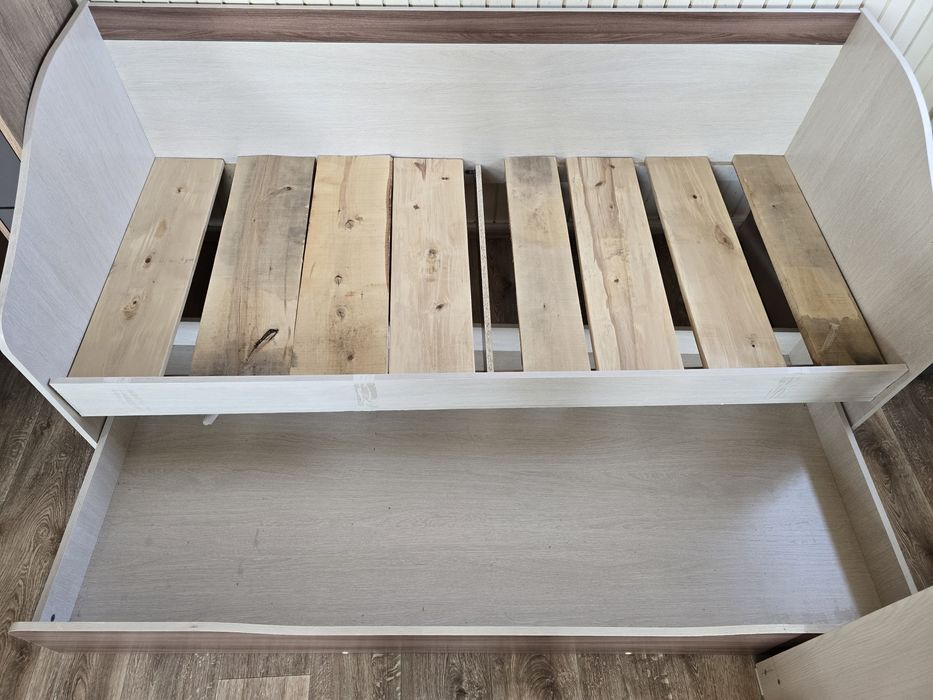 Продам кровать с ящиком