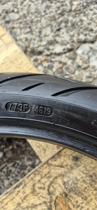 O anvelopa moto fata noua Metzeler 120/70 ZR19M/C,dot 2019.