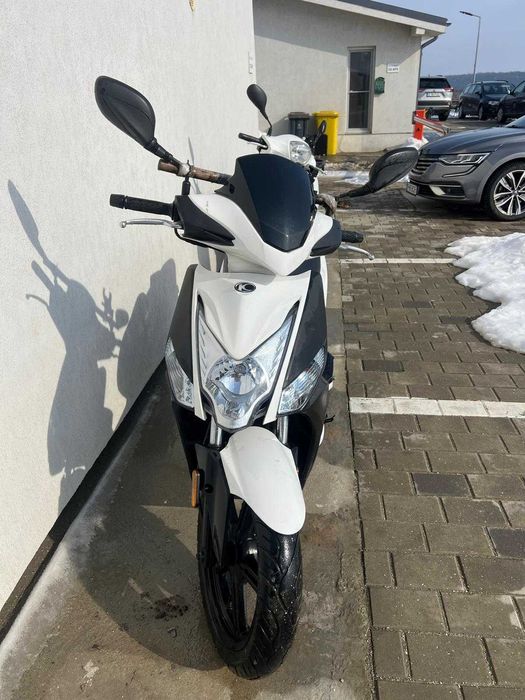 Inchiriez Scuter Moto 125 pentru livrari, Bolt, Glovo, Tazz!!!