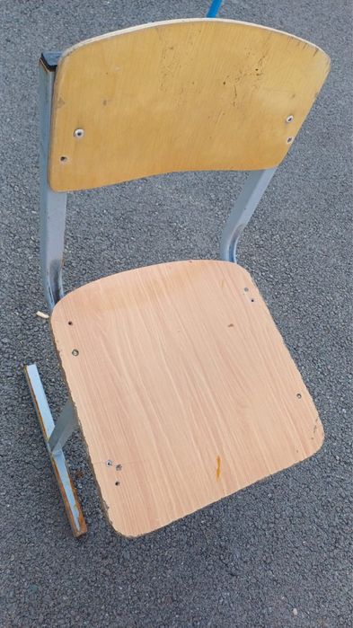 Продам стулья……………….