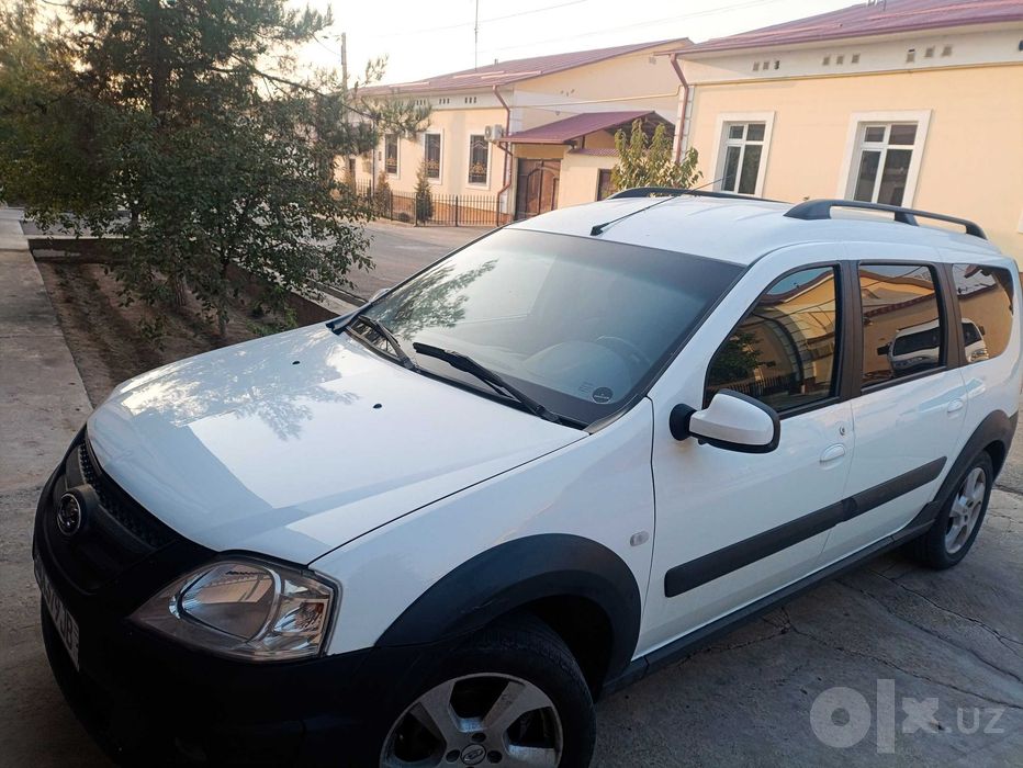 Lada largus cross 1.6