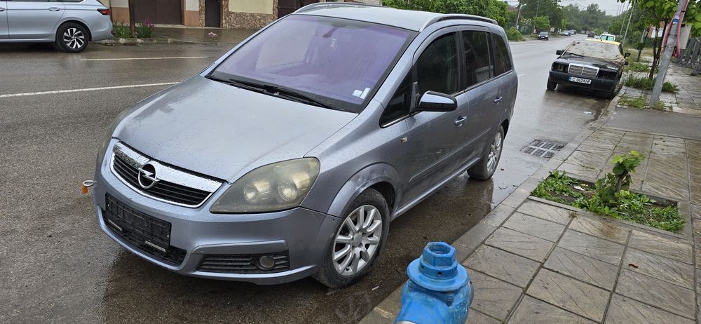 Opel Zafira B 1.9 150 к  на части