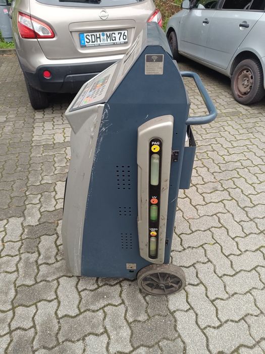 Машина/станция за зареждане на климатици TEXA. Фреон R134A