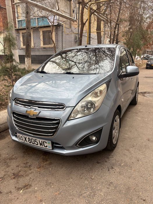 Продам Спарк автомат 2015г