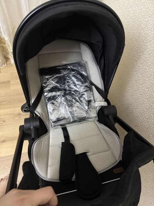 Детская коляска отличного качества