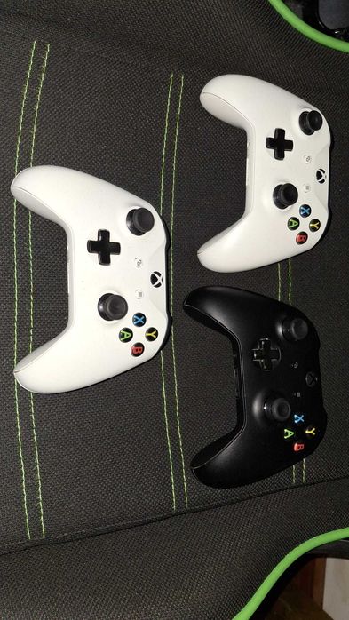 Controllere Xbox One / PS4
