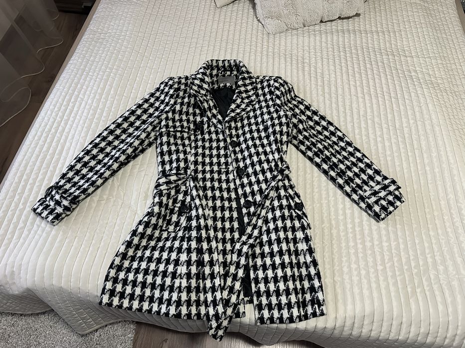 Палто до коленете - като ново