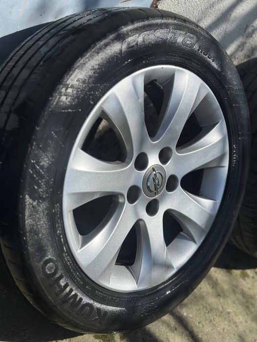 Гуми с джанти 16