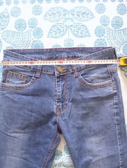 Продам хорошие джинсы