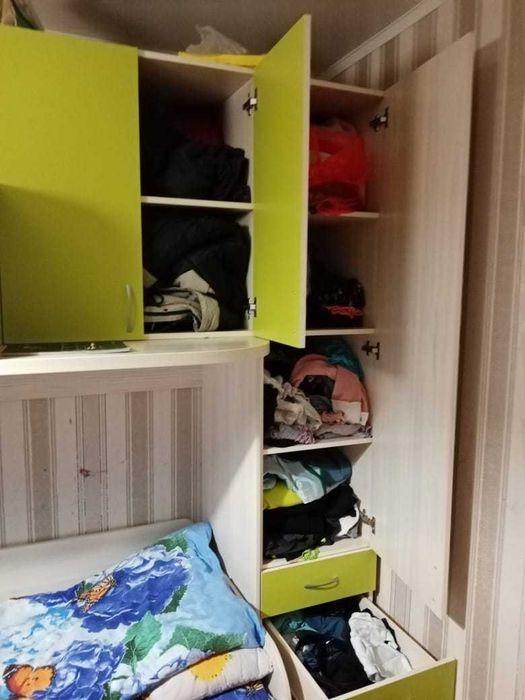 Двуярусная детская кровать