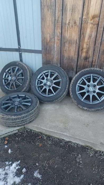 De vinzare toate 4la un loc