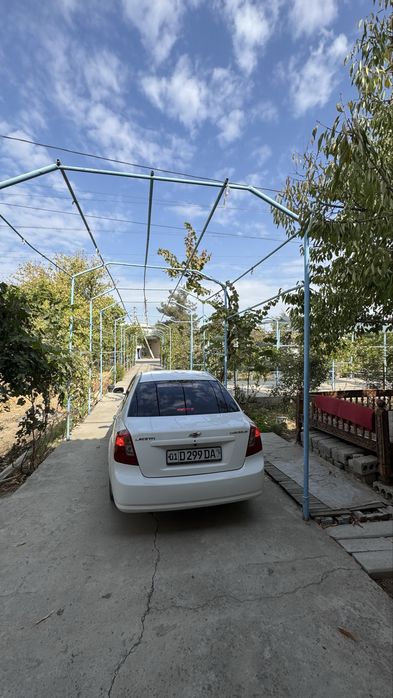 Мажнунтол махаллада уй сотилади (срочно)