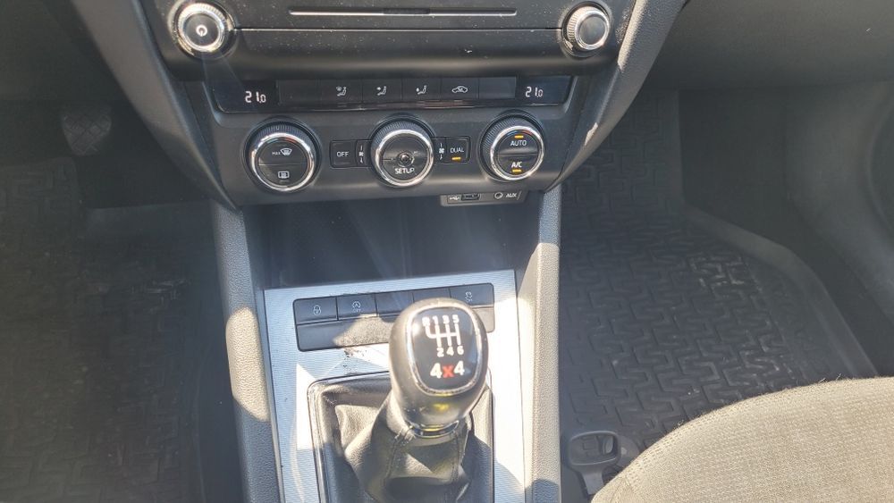 Skoda octavia 1.6tdi, diesel, 2013, vindem in rate fără avans!