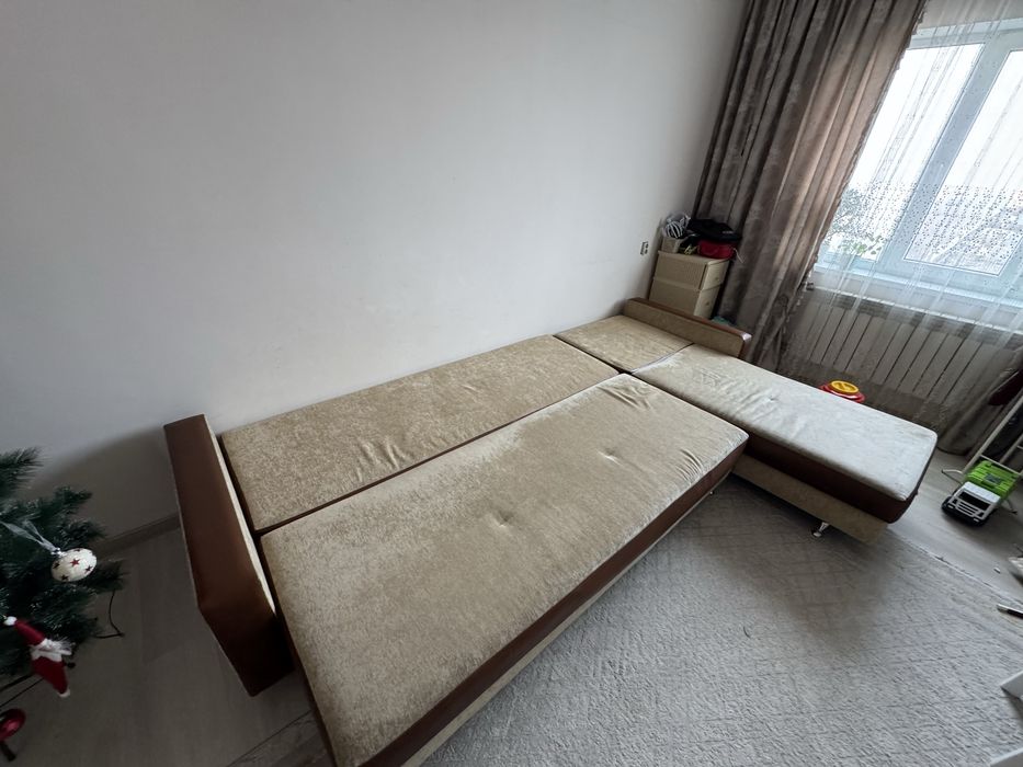 Угловой диван 100 000тг СРОЧНО