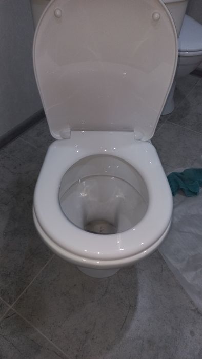 Продам новый унитаз