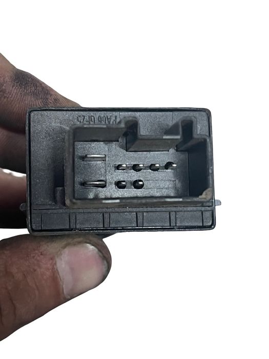 Releu Pompa De Combustibil Volkswagen Golf Vi 5K1_ 2008 - 2012 1K0906093F