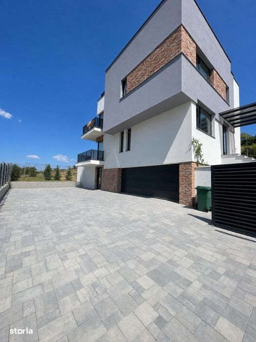 Vila spectaculoasa in Dezmir I 214 mp I Terase panoramice