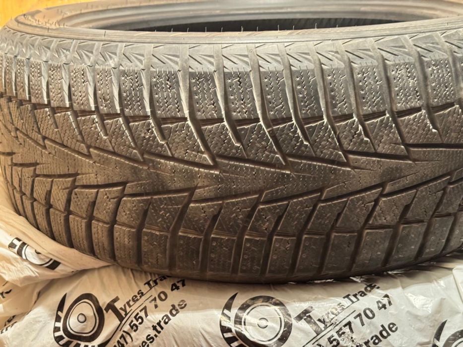 Продам зимние шины липучка hankook