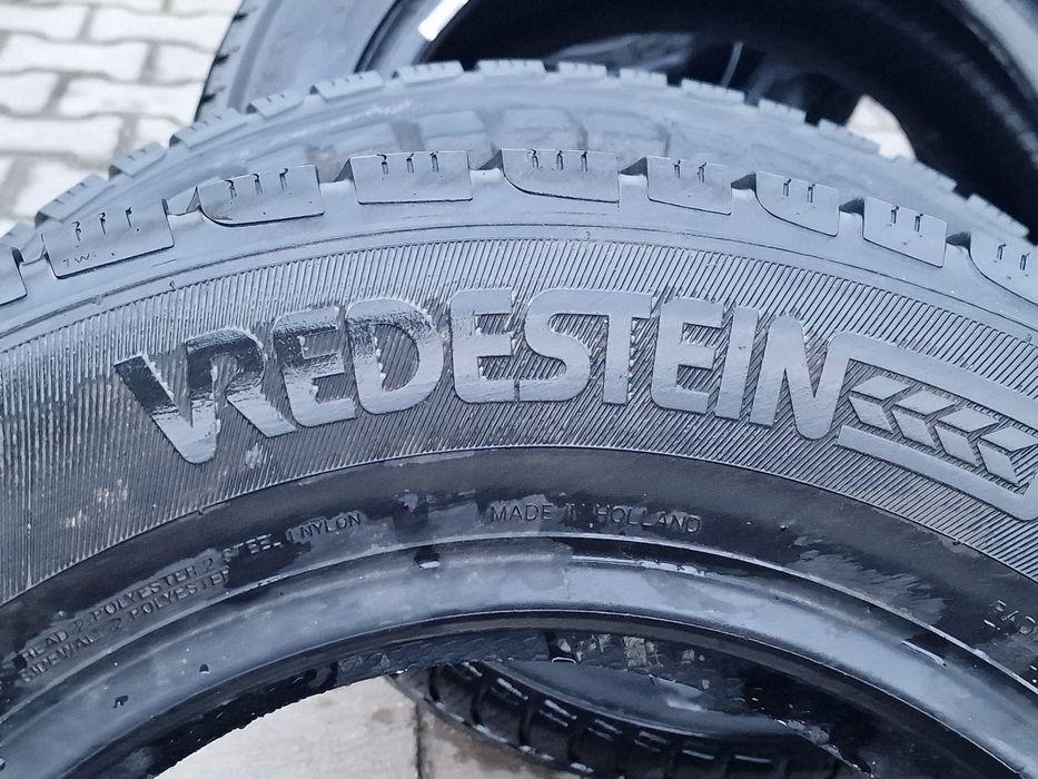 215 65 16 vredestein