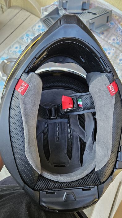 Нова каска AGV K7 размер XXL