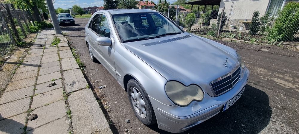 Mercedes-benz w 203 2.4i