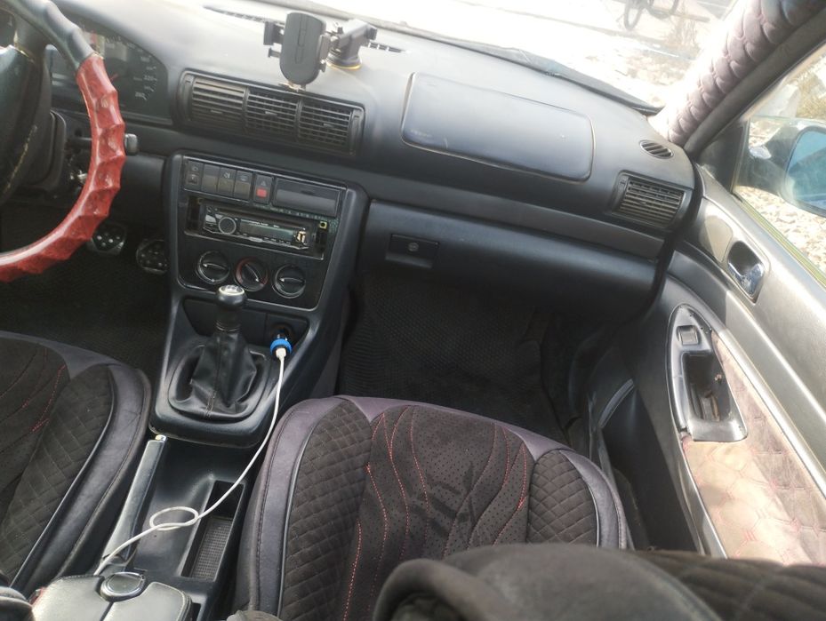 Ауди А4 Б5 1995 год 1.6