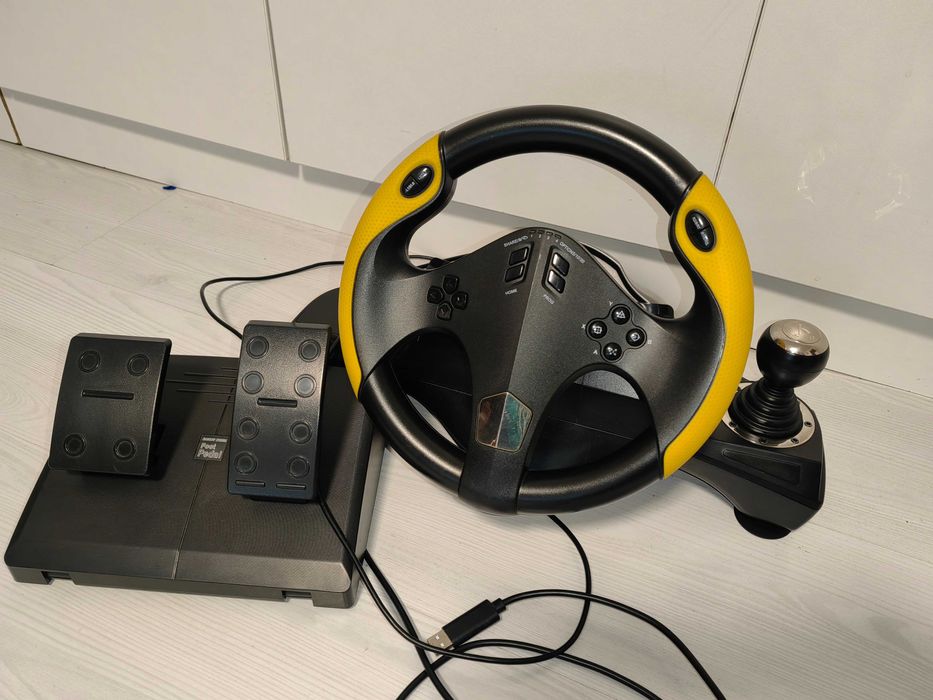 Volan Gaming Myria MG7400 cu Pedale – Ideal Euro Truck / Racing