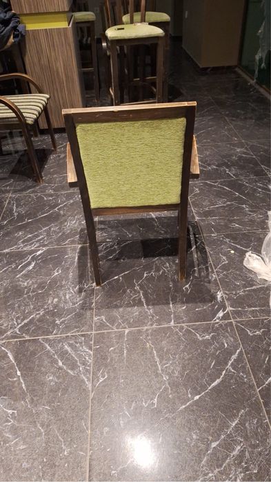 Стол  за сядане  удобни