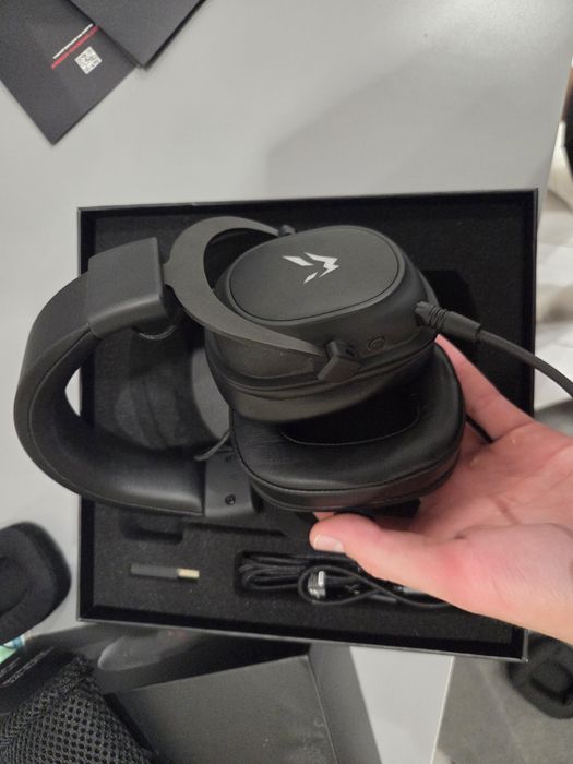 Продам наушники !