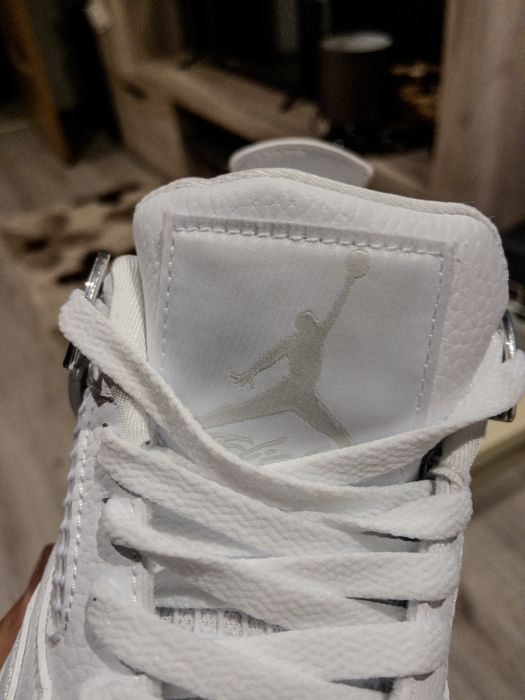 Nike Jordan 4 Metalic Silver