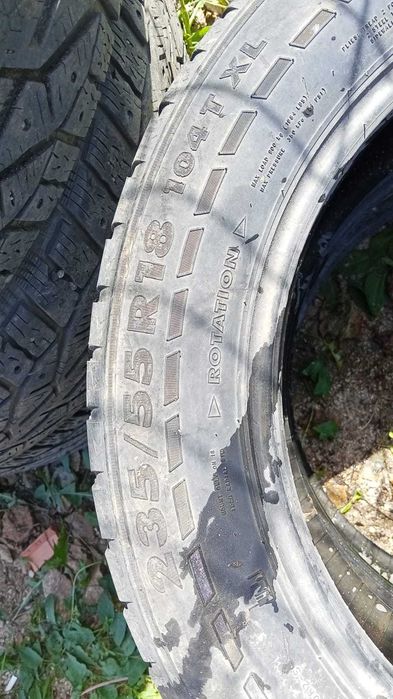 Продам шины 235/55R18