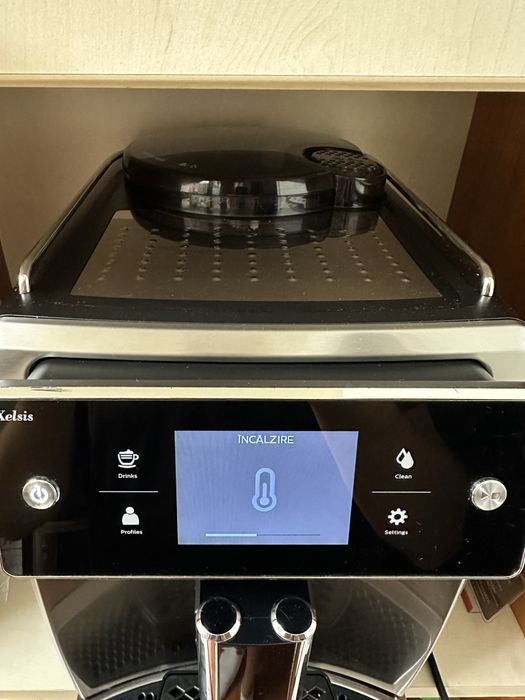 Espressor automat Saeco Xelsis SM7683/00