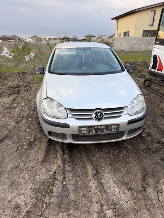 Dezmembrez dezmembrari piese accesori vw golf 5 1.4 benzina BCA 5+1 trepte gri LA7W  2 usi hatchback