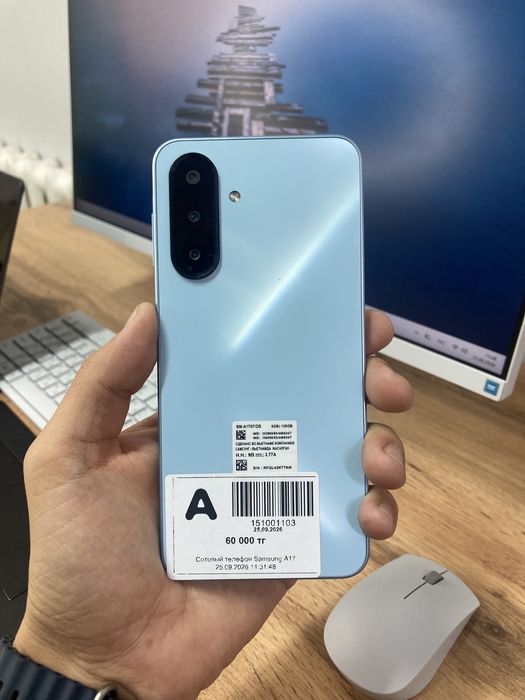 Телефон Samsung Galaxy A17