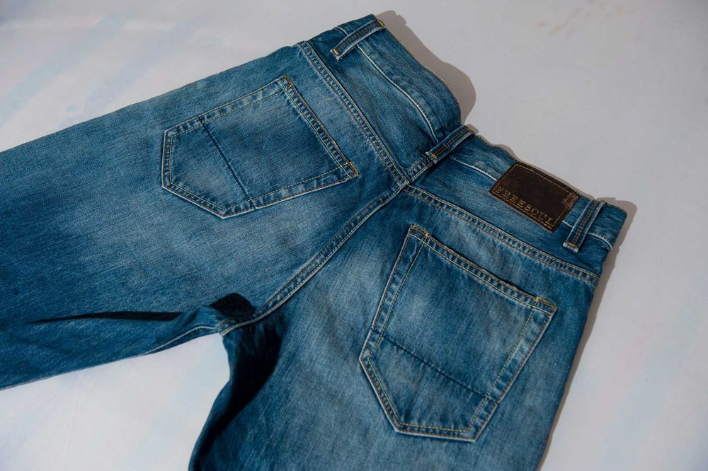 Продаются мужские джинсы оригинального качества! Размер 30-31