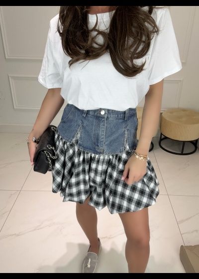 Пола с деним и каре