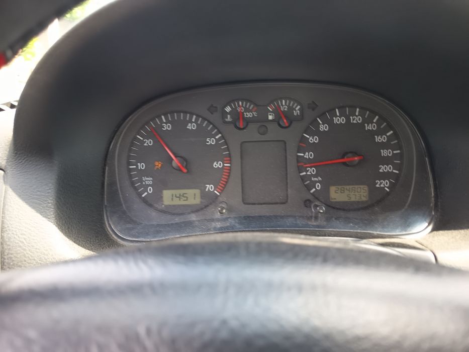 VW Golf 4 , 1.4 16v 2000 cu gpl
