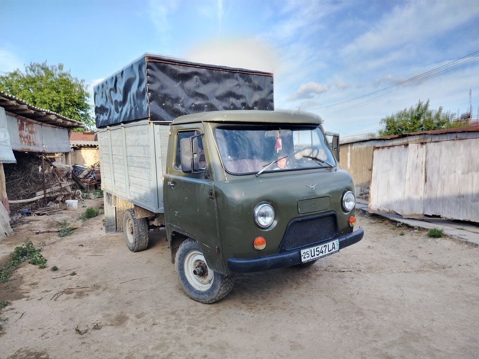 Uaz 1990 xolati yaxshi gazda