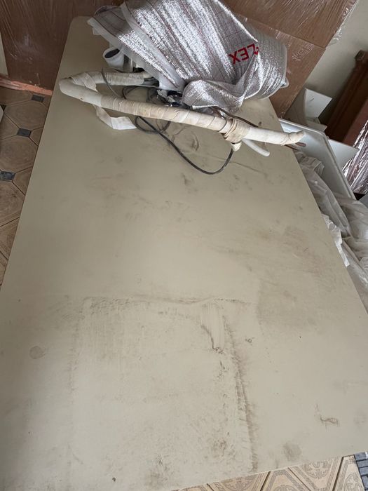 Стол со стульями