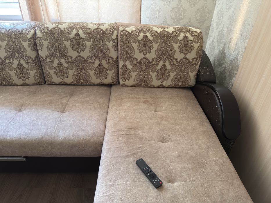 Отдам бесплатно диван