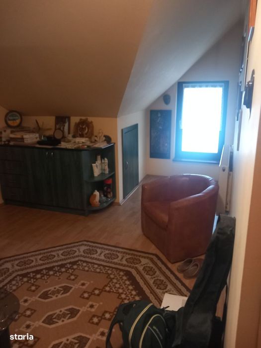 Proprietate premium cu funcțiuni mixte eleganță, spațiu pt investiție