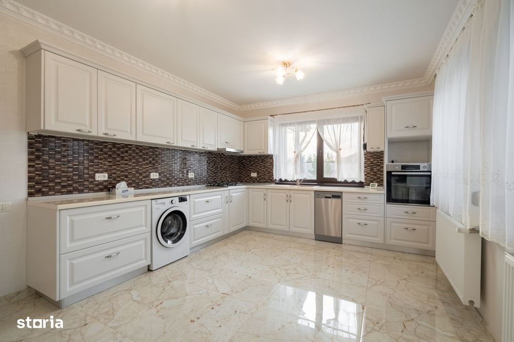 Casa premium de vanzare in Adunatii Copaceni – 326 mp utili, 492 mp