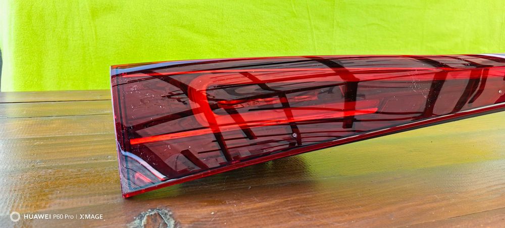 Централен стоп Mercedes EQA W243 / Мерцедес В243