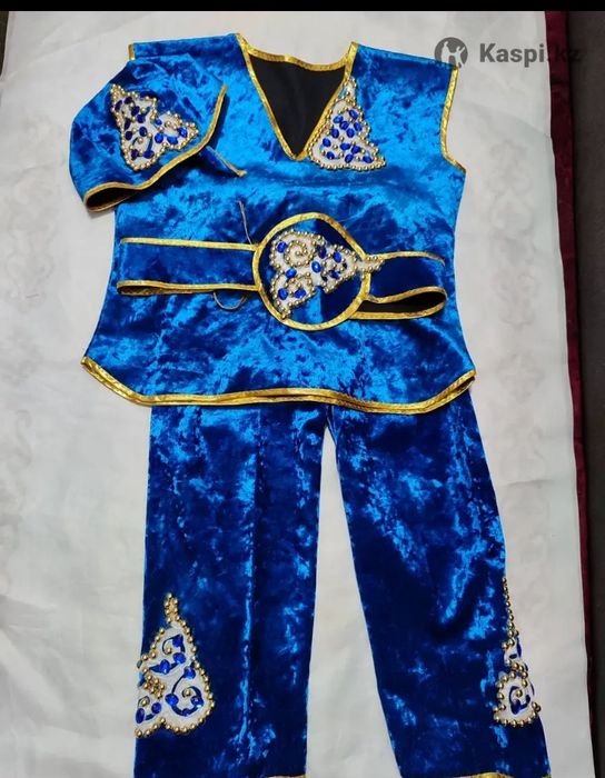 Национальный костюмы