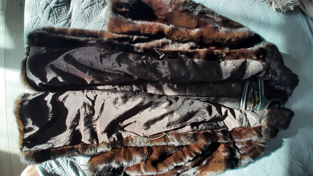 Продам норковую шубу