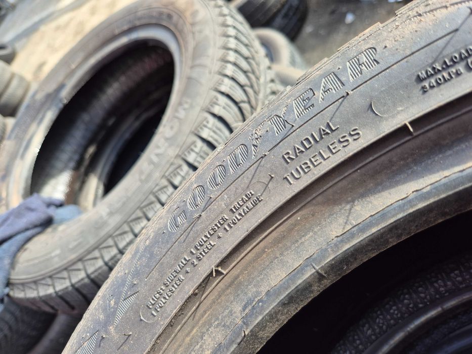 2 Anvelope de IARNA - 205/50/17 - GoodYear - Stare buna DOT 2018 !