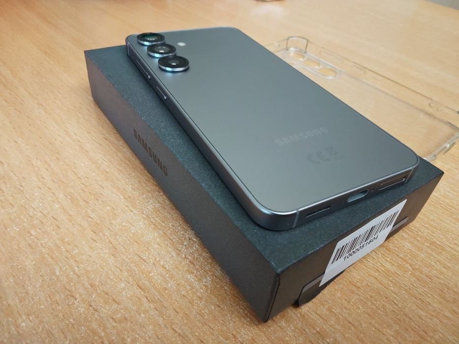 Samsung Galaxy S25 128/12 GB Нов