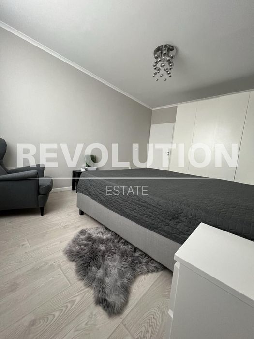 Дава се под наем Тристаен апартамент в Варна, Победа - 120 кв.м за 1200 € - Снимка #4