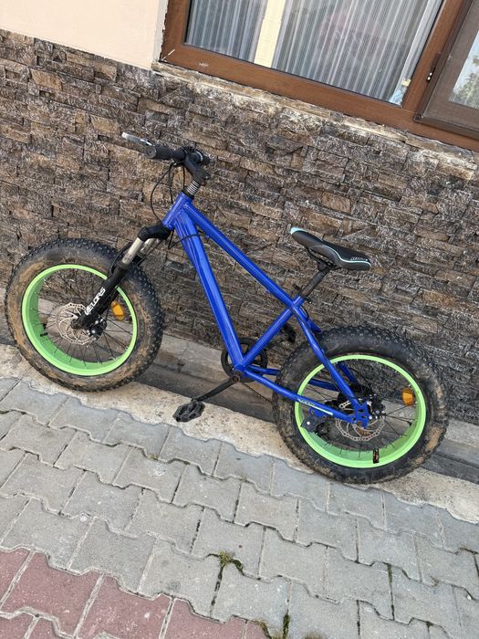 Bicicleta MTB Fat Bike pentru copii pana in 16 ani